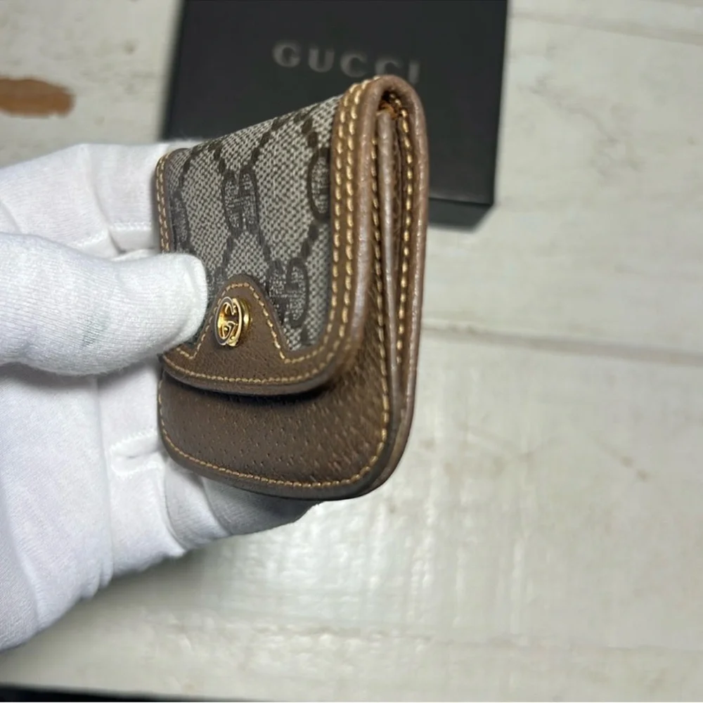 Gucci Tan and Cream Monogram Coin Holder - Picture 10 of 16